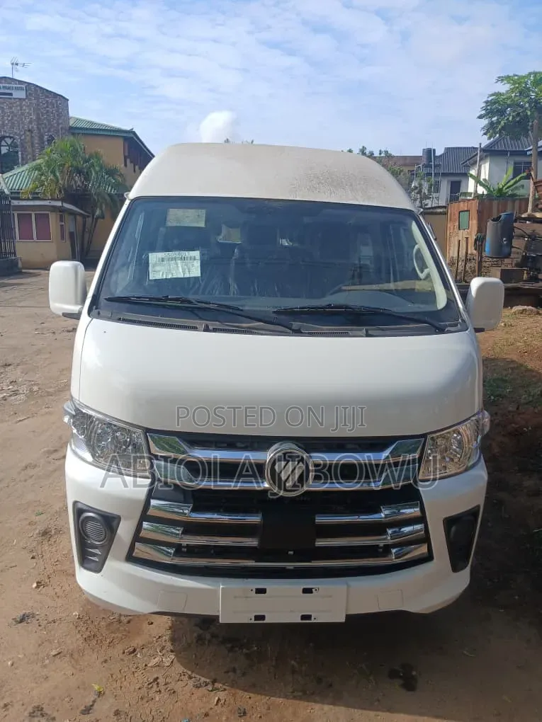 New Foton View 2023 White