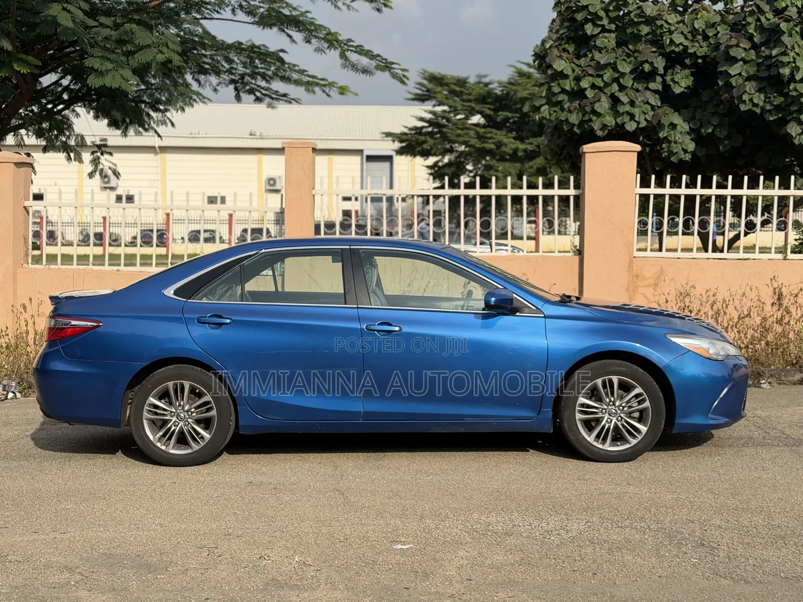 Toyota Camry SE 4dr Sedan (2.5L 4cyl 6A) 2016 Blue