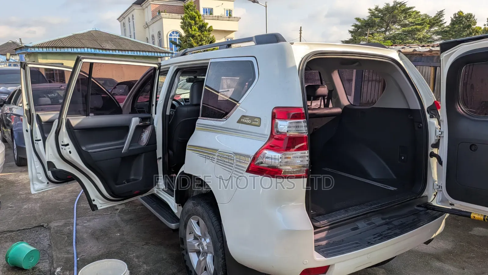 Toyota Land Cruiser Prado 4.0 Petrol TX 2016 White