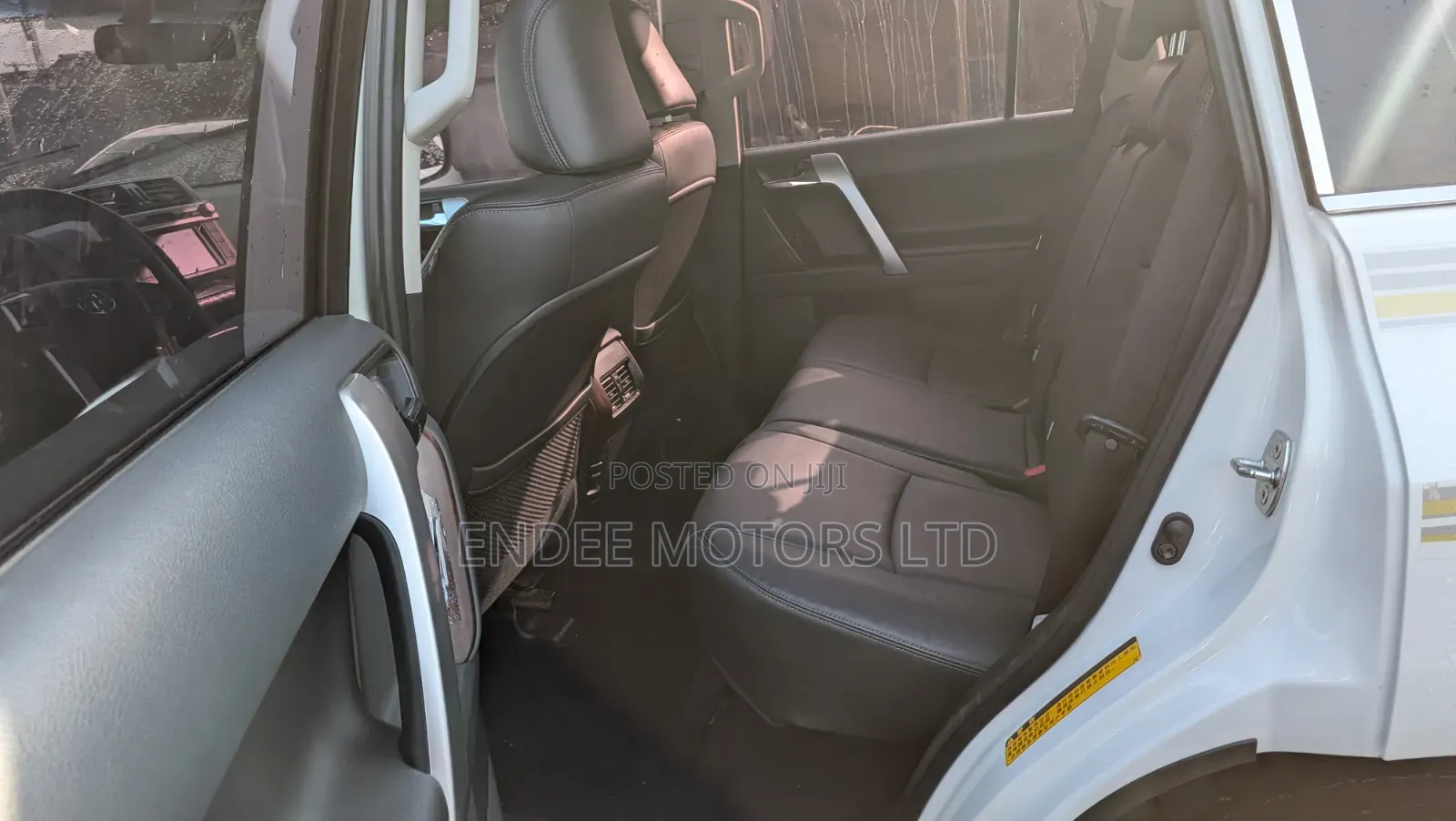 Toyota Land Cruiser Prado 4.0 Petrol TX 2016 White