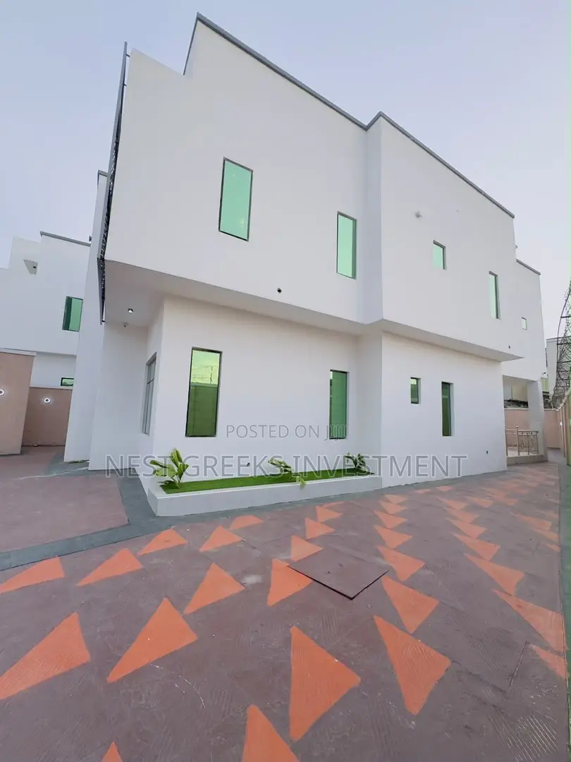 4bdrm Duplex in Berger for sale