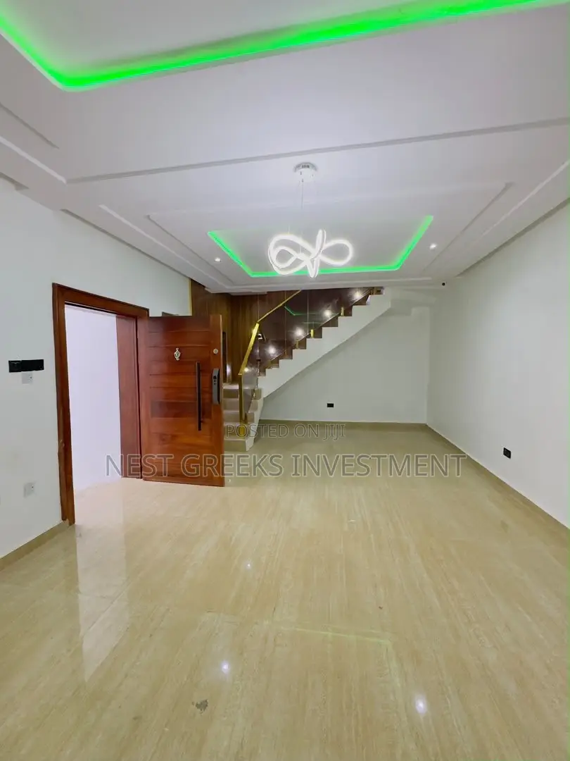 4bdrm Duplex in Berger for sale