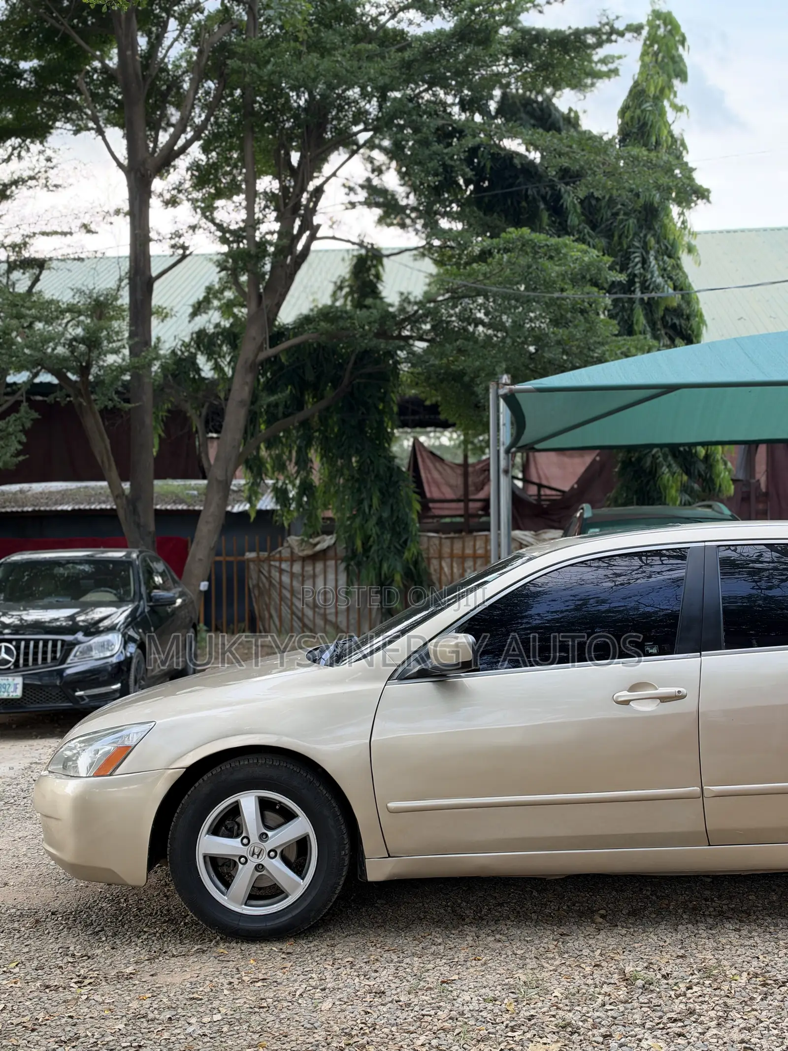 Honda Accord 2004 Gold