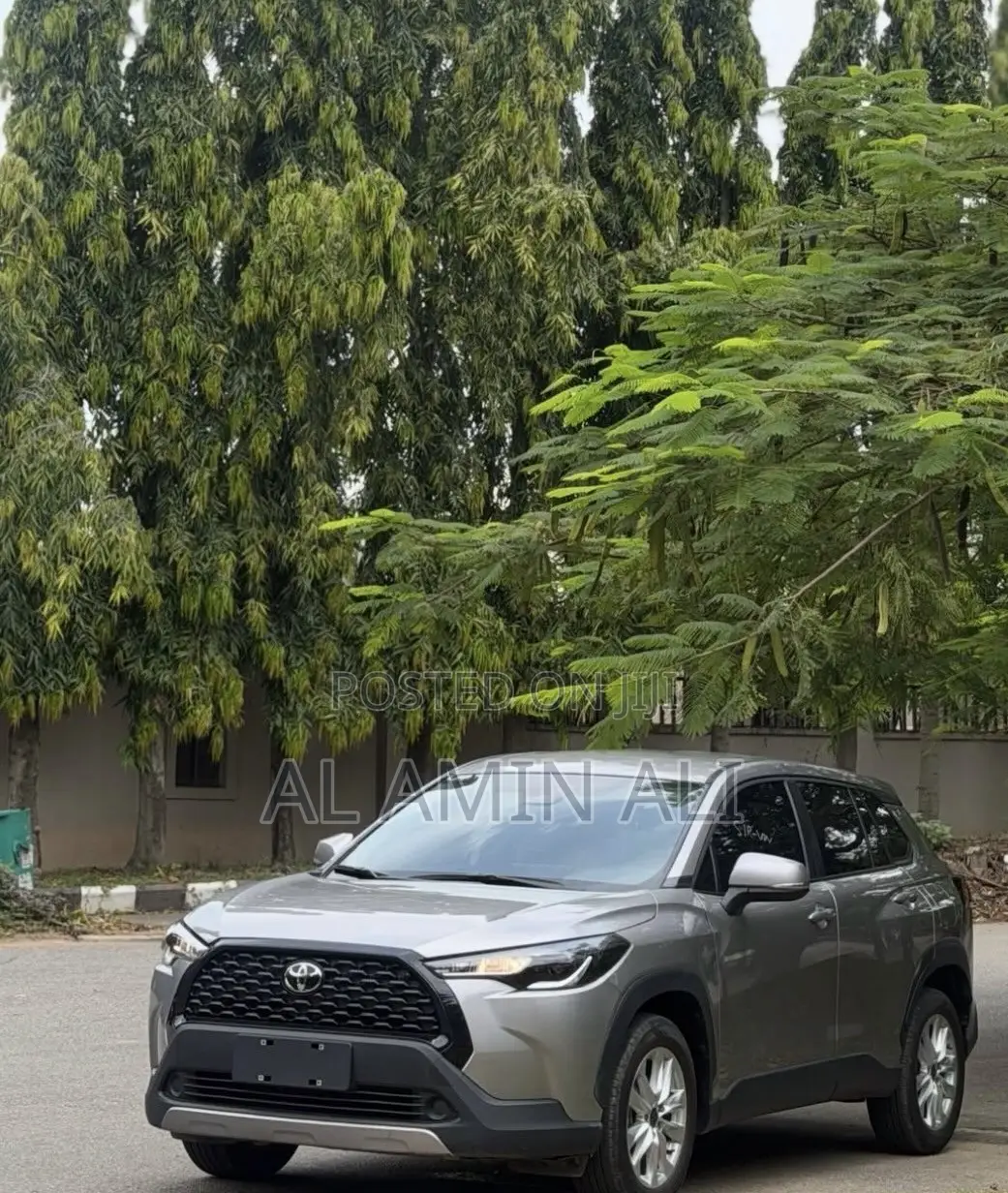 Toyota Corolla Cross 2025 Gray