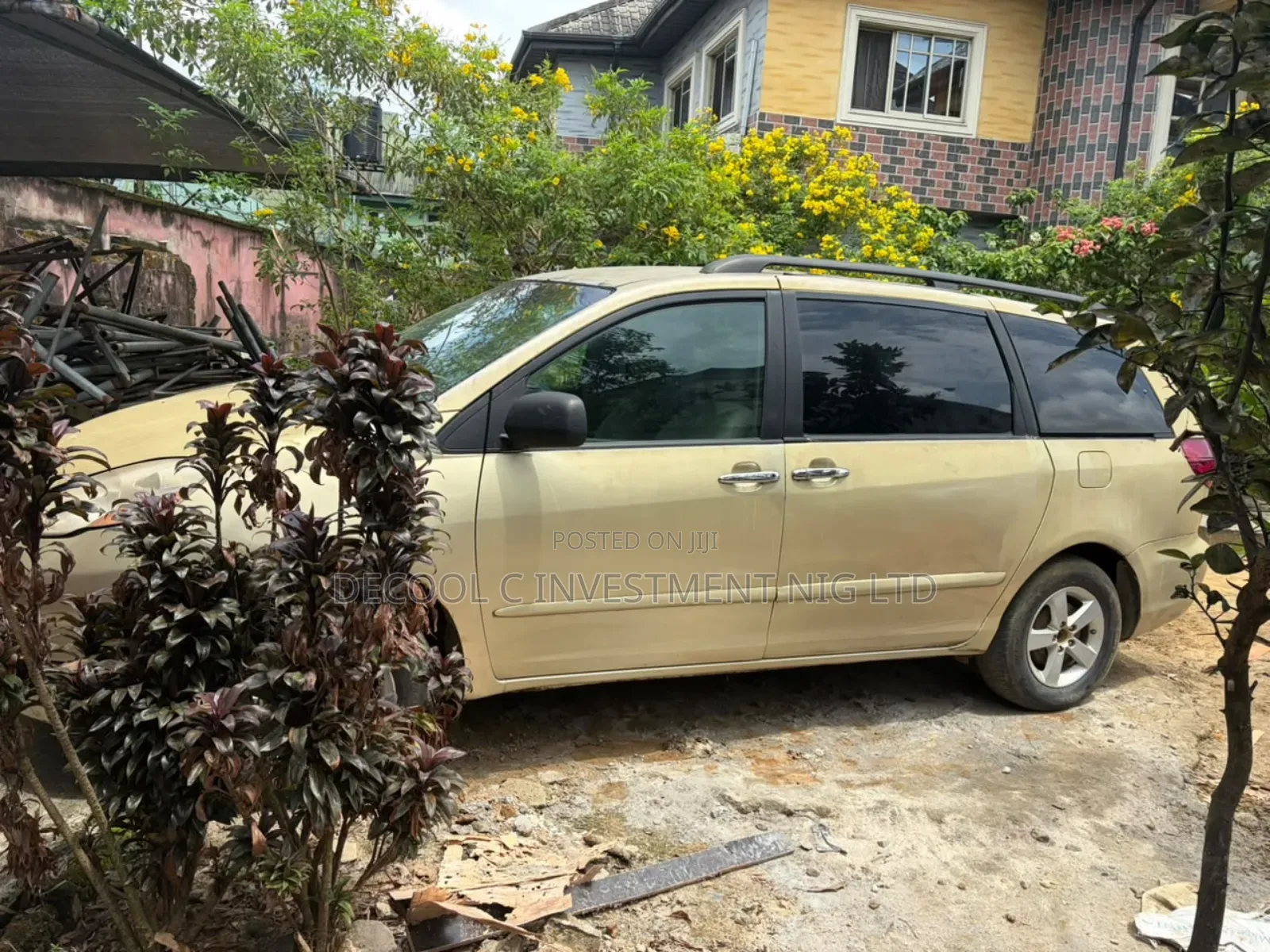 Toyota Sienna XLE FWD 2006 Gold