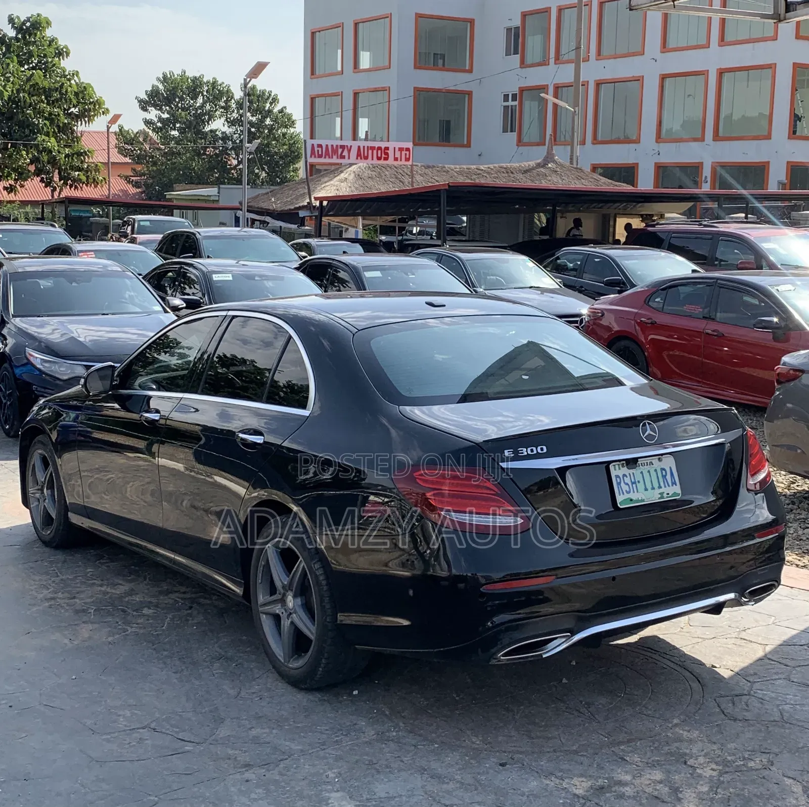 Mercedes-Benz E300 2016 Black