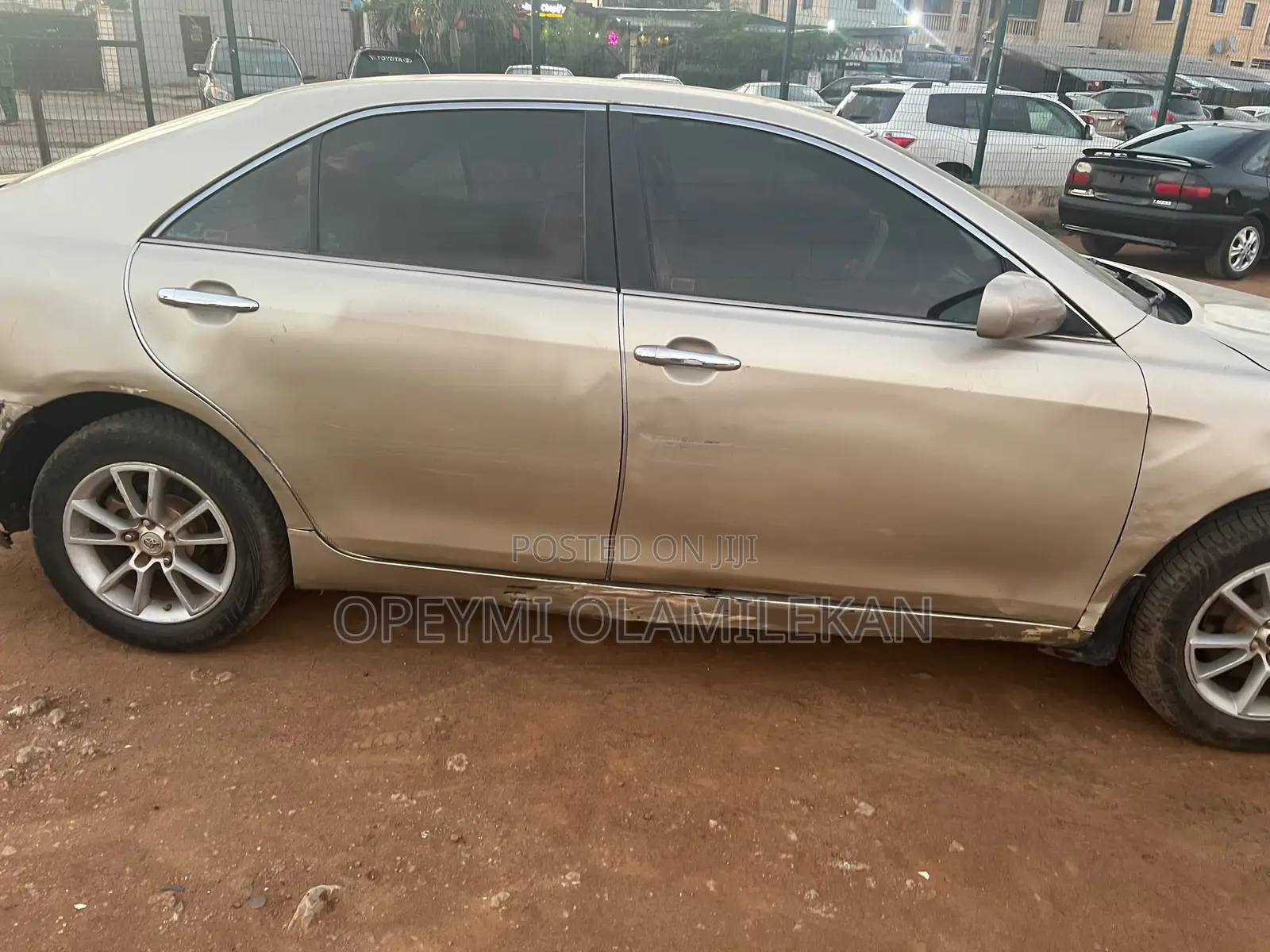 Toyota Camry LE 4dr Sedan (2.4L 4cyl 5A) 2007 Gold