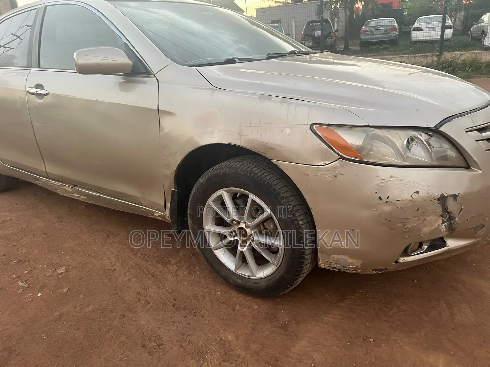 Toyota Camry LE 4dr Sedan (2.4L 4cyl 5A) 2007 Gold
