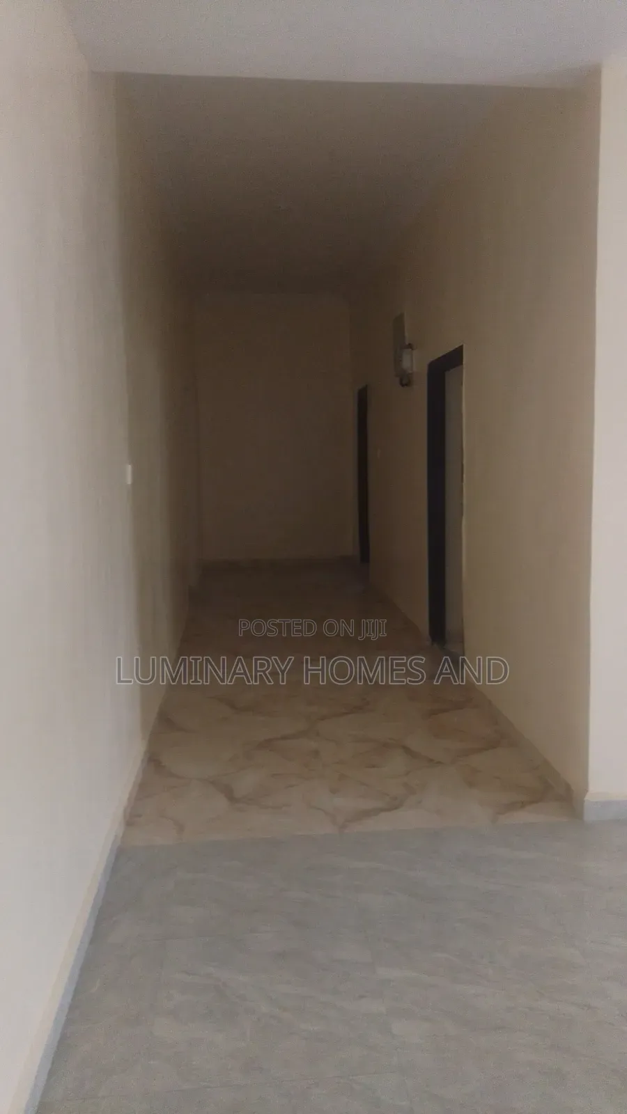 3bdrm Block of Flats in Adjacent To Dunamis, FHA for rent