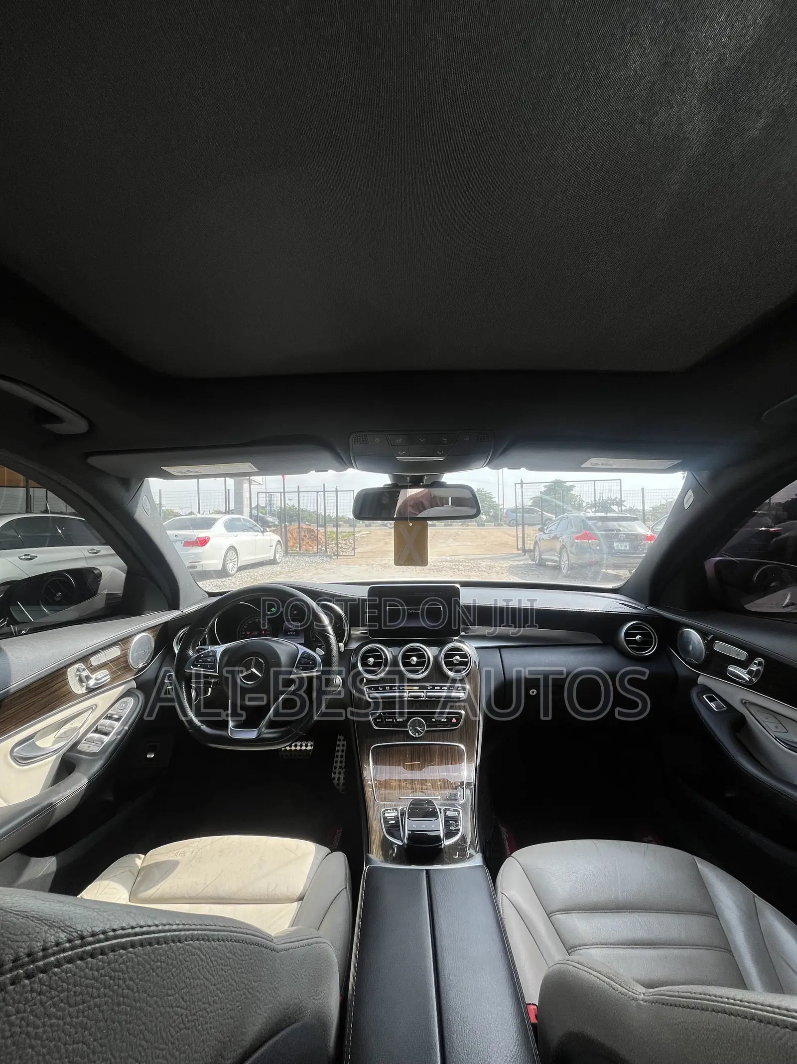 Mercedes-Benz C400 4Matic AWD Sedan (3.0L V6 7A) 2015 White