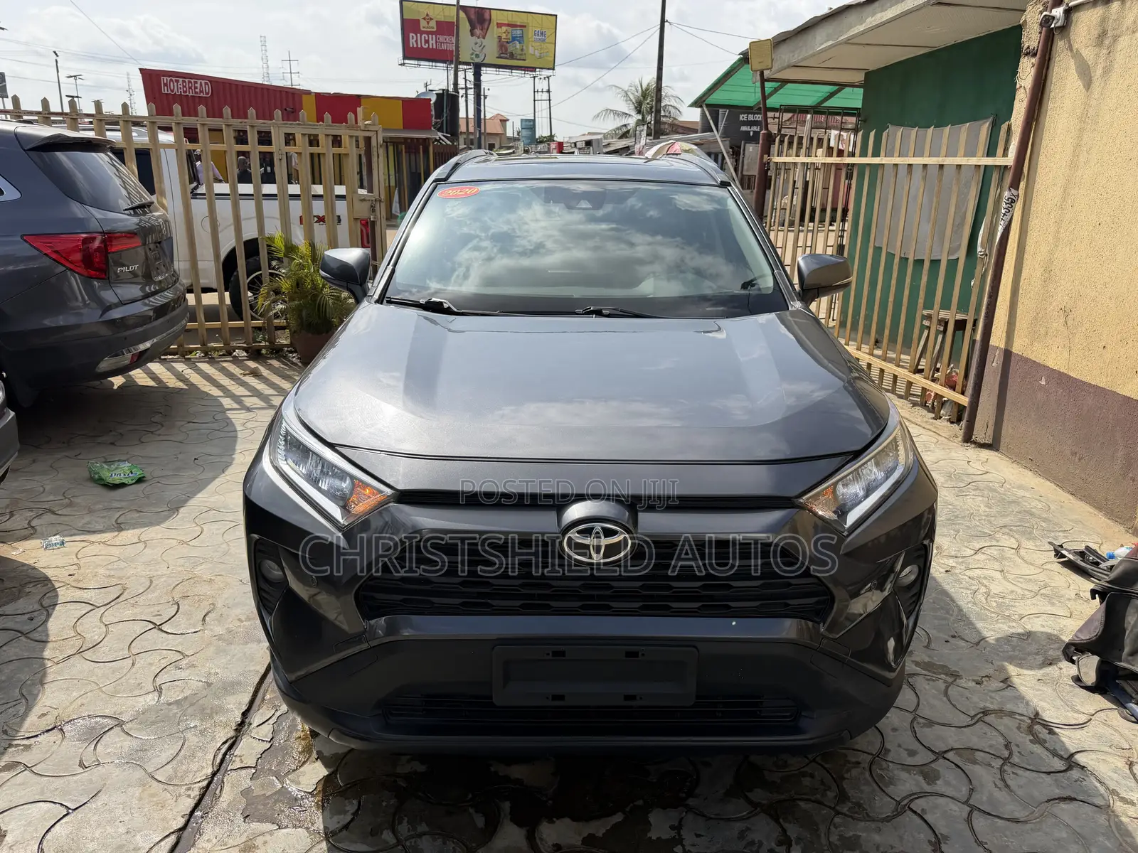 Toyota RAV4 XLE Premium AWD 2020 Gray