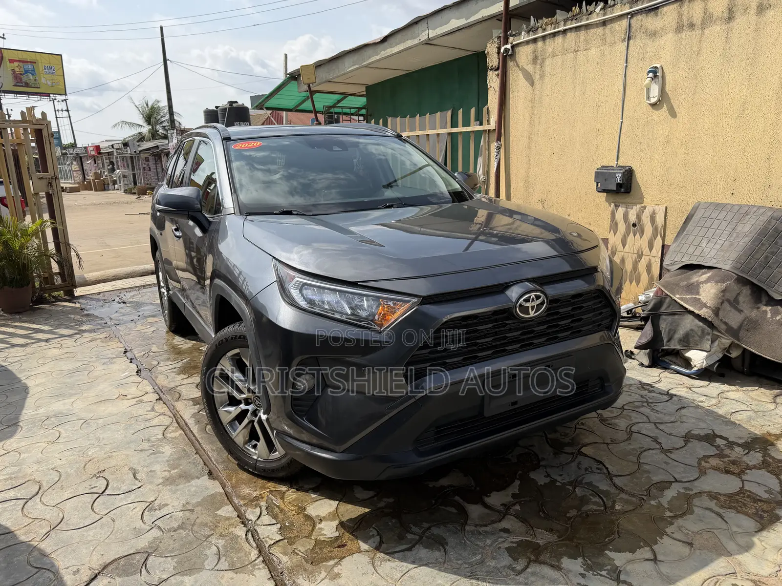 Toyota RAV4 XLE Premium AWD 2020 Gray