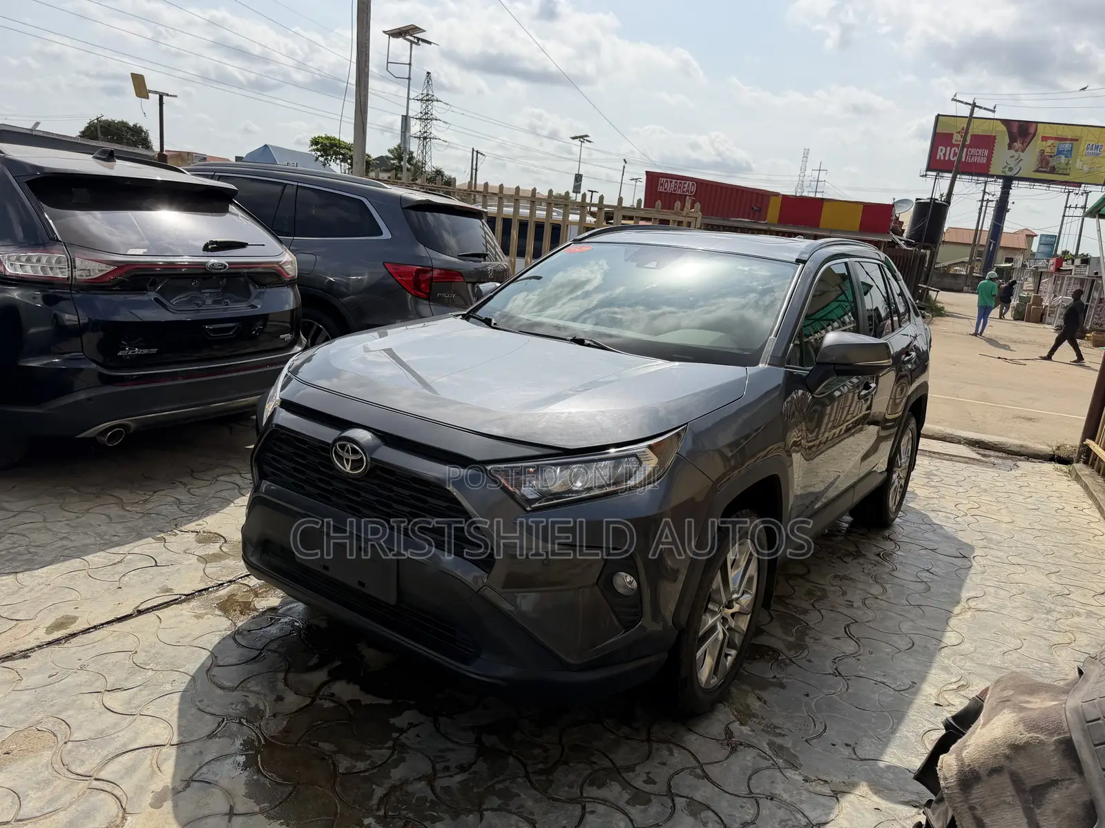 Toyota RAV4 XLE Premium AWD 2020 Gray