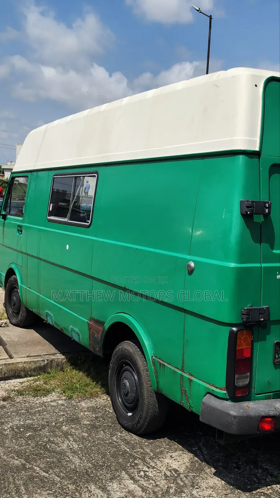 Volkswagen LT 2000 Green