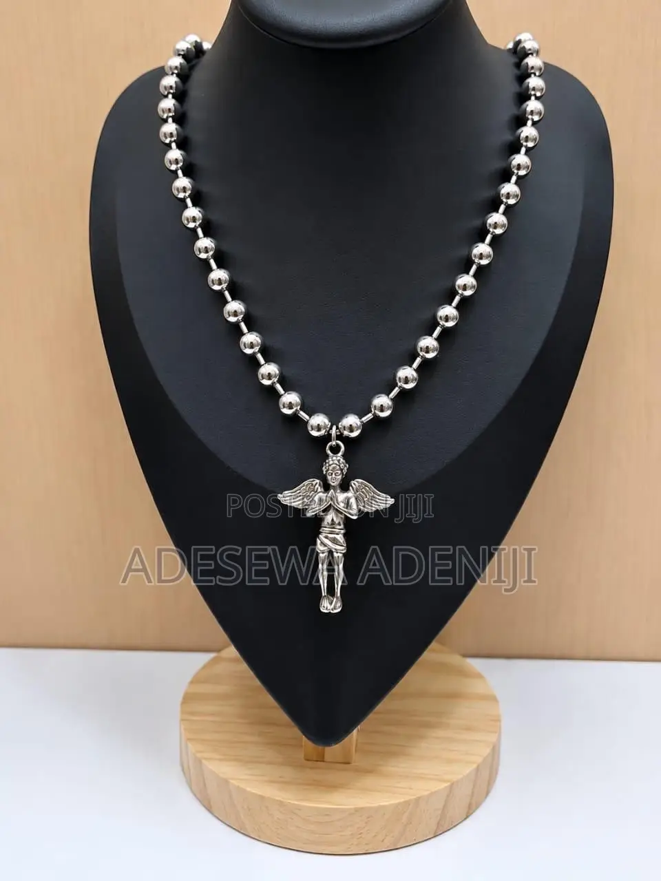 Minimalist Stylish Silver Necklace