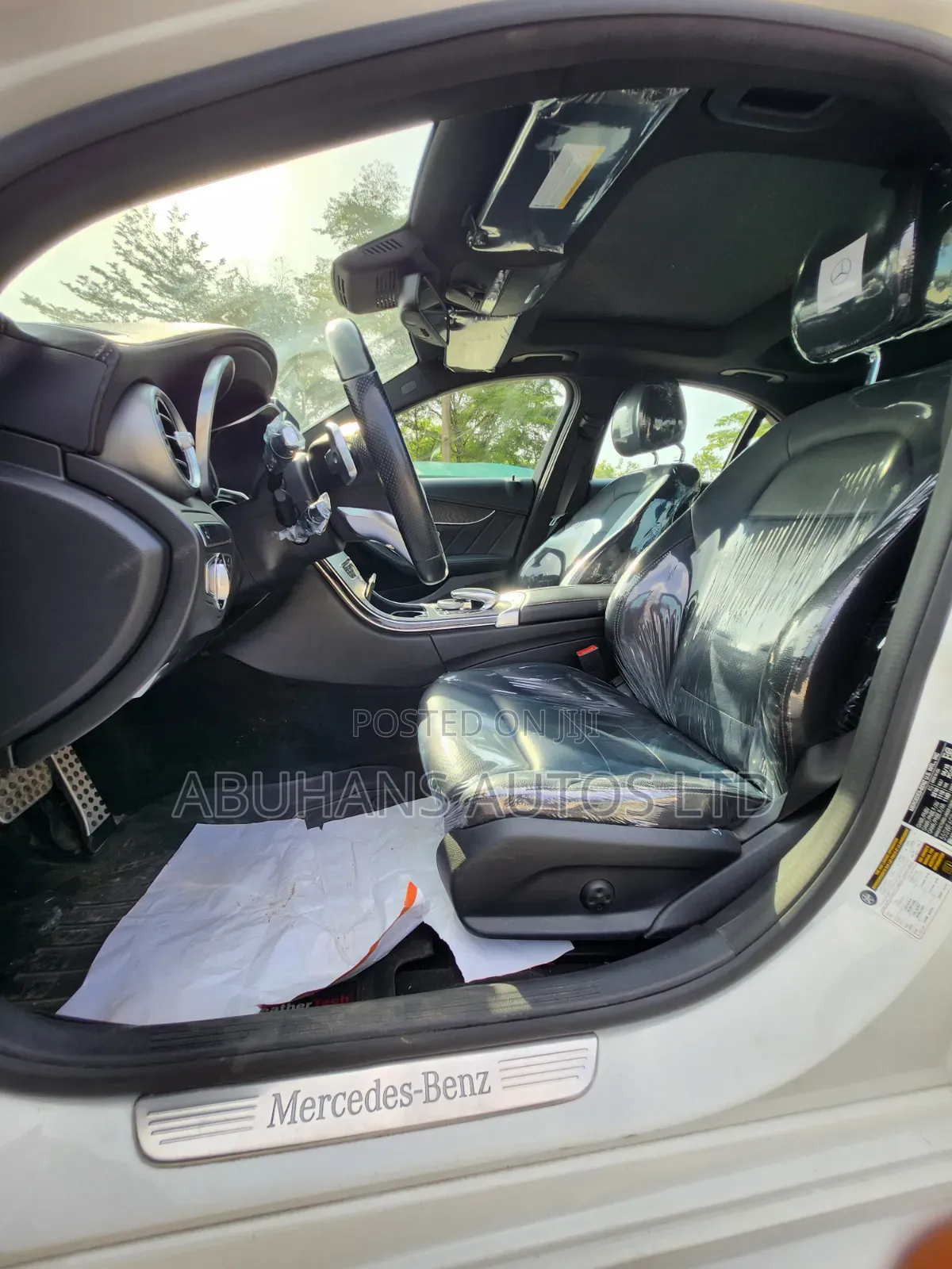 Mercedes-Benz C400 4Matic AWD Sedan (3.0L V6 7A) 2015 White