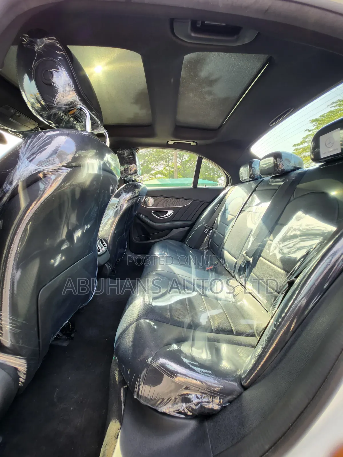 Mercedes-Benz C400 4Matic AWD Sedan (3.0L V6 7A) 2015 White