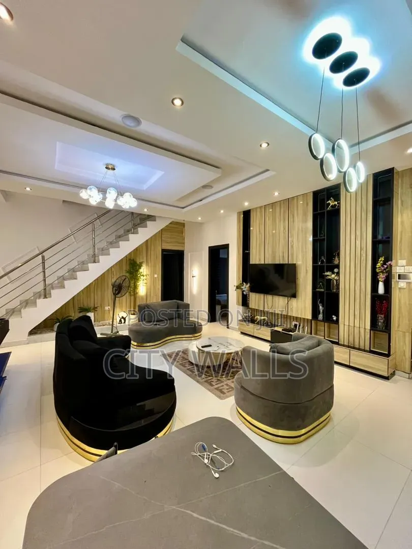 3bdrm Townhouse / Terrace in Ikate for rent