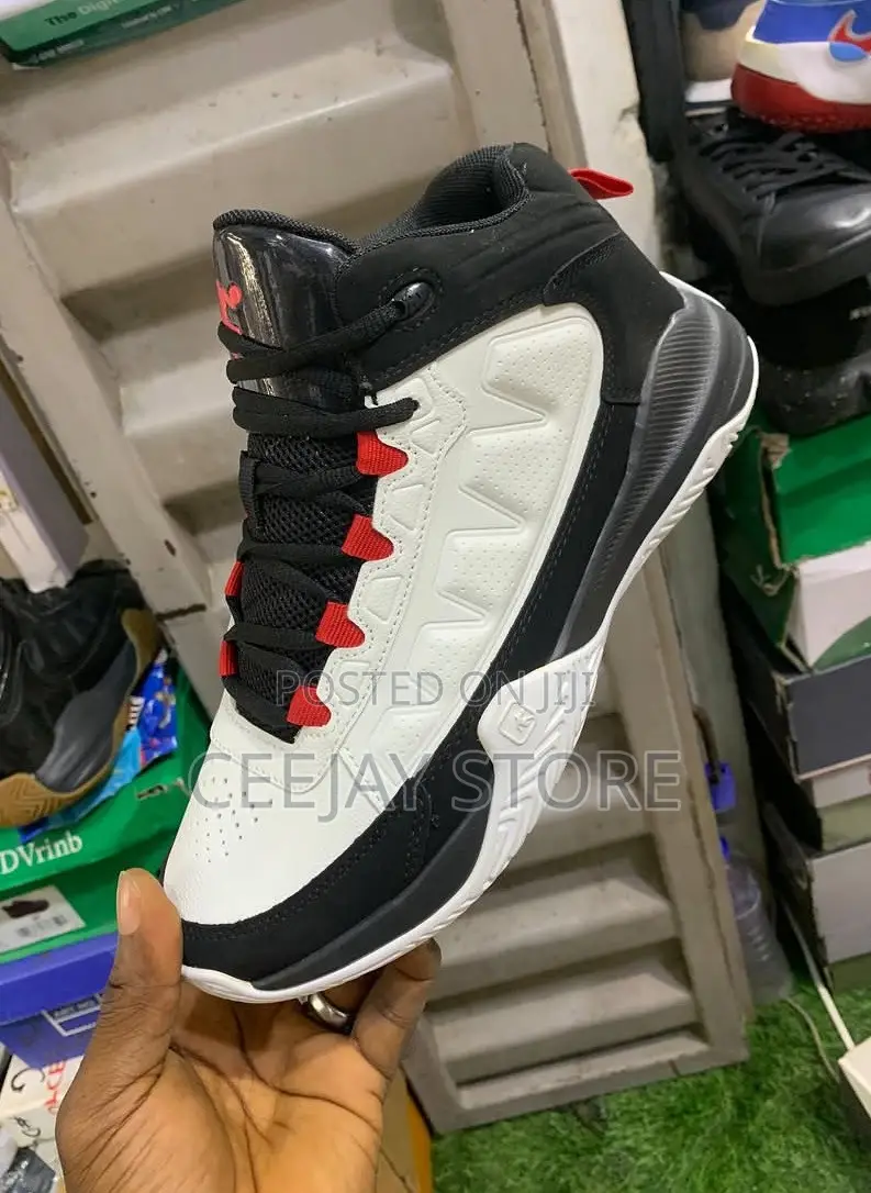 AND1 Men's Phoenix Basketball Sneakers