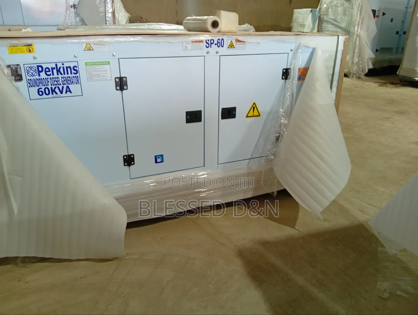 60KVA Perkins Soundproof Diesel Generator Heavy Duty Engine