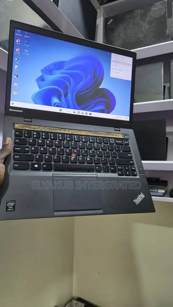New Laptop Lenovo ThinkPad X1 Carbon 8GB Intel Core i7 SSD 128GB