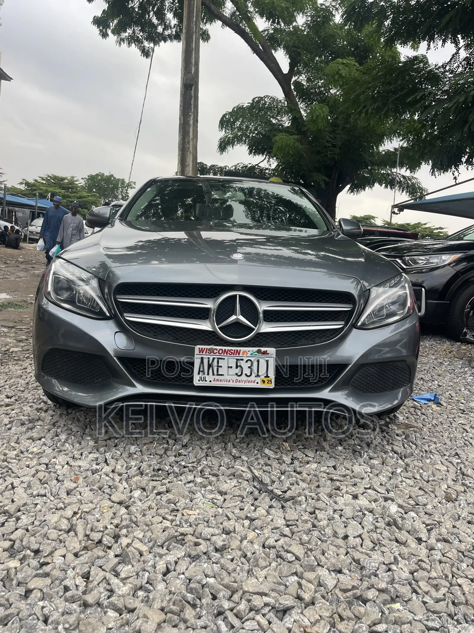 Mercedes-Benz C300 2017 Gray