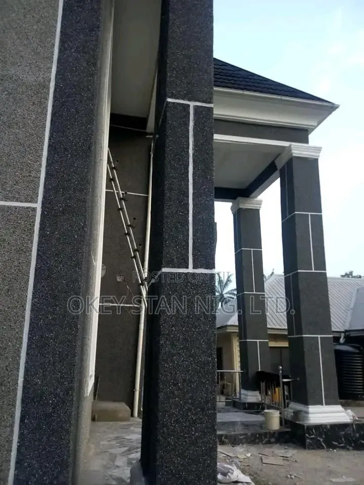 Natural Stone Coat & Granite Effect Wall Finishing