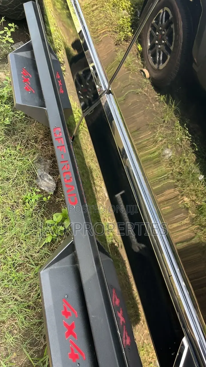 Toyota Tundra 2023 Black