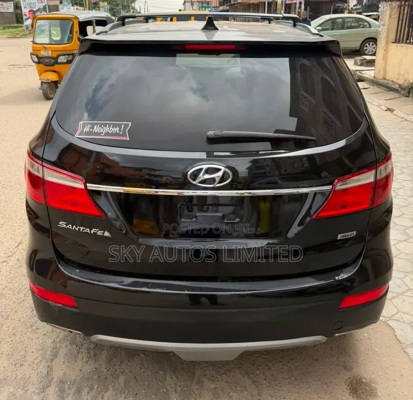 Hyundai Santa Fe GLS 4dr SUV AWD (3.3L 6cyl 6A) 2014 Black