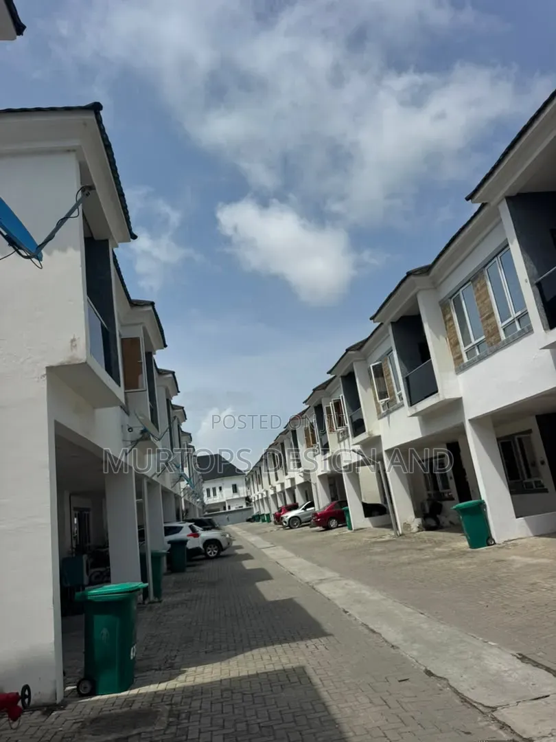 Studio Apartment in 80, Lekki Phase 2 for rent