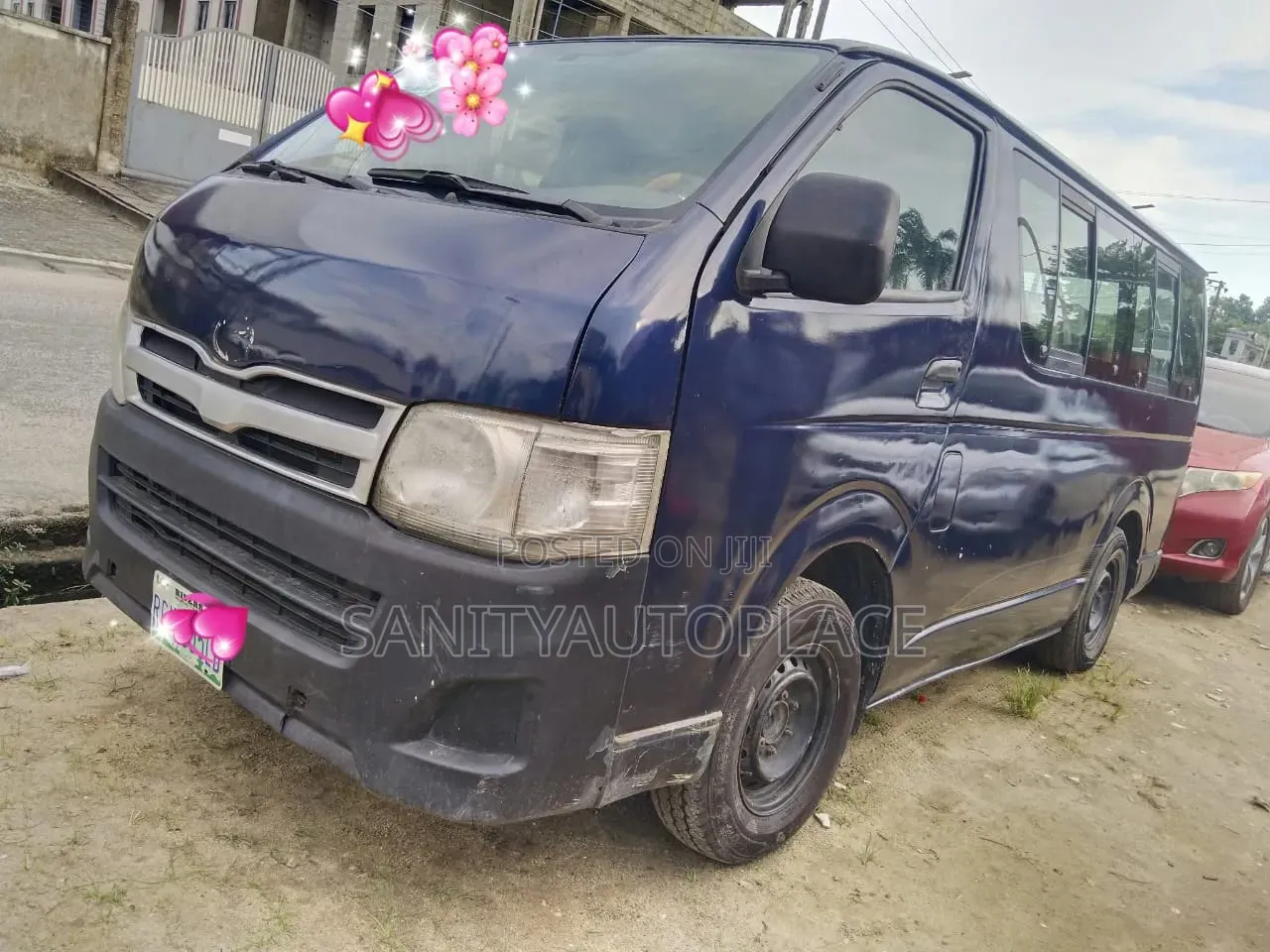 Toyota HiAce 2011 Blue