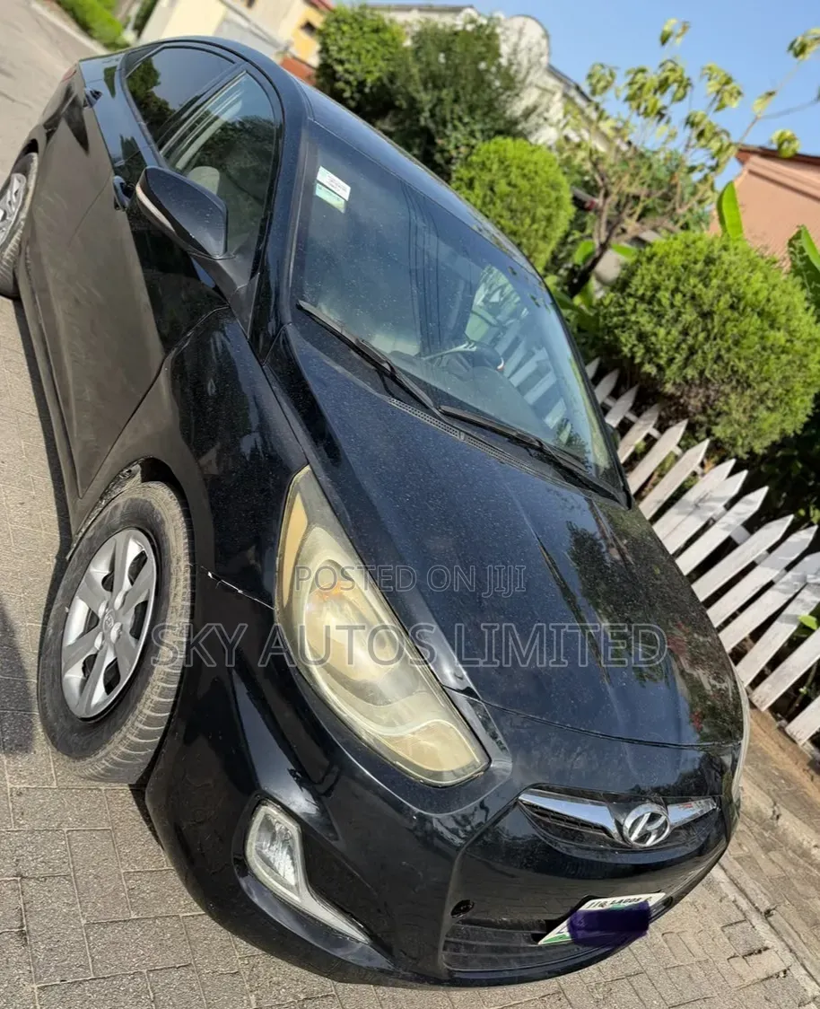 Hyundai Accent 2013 Black