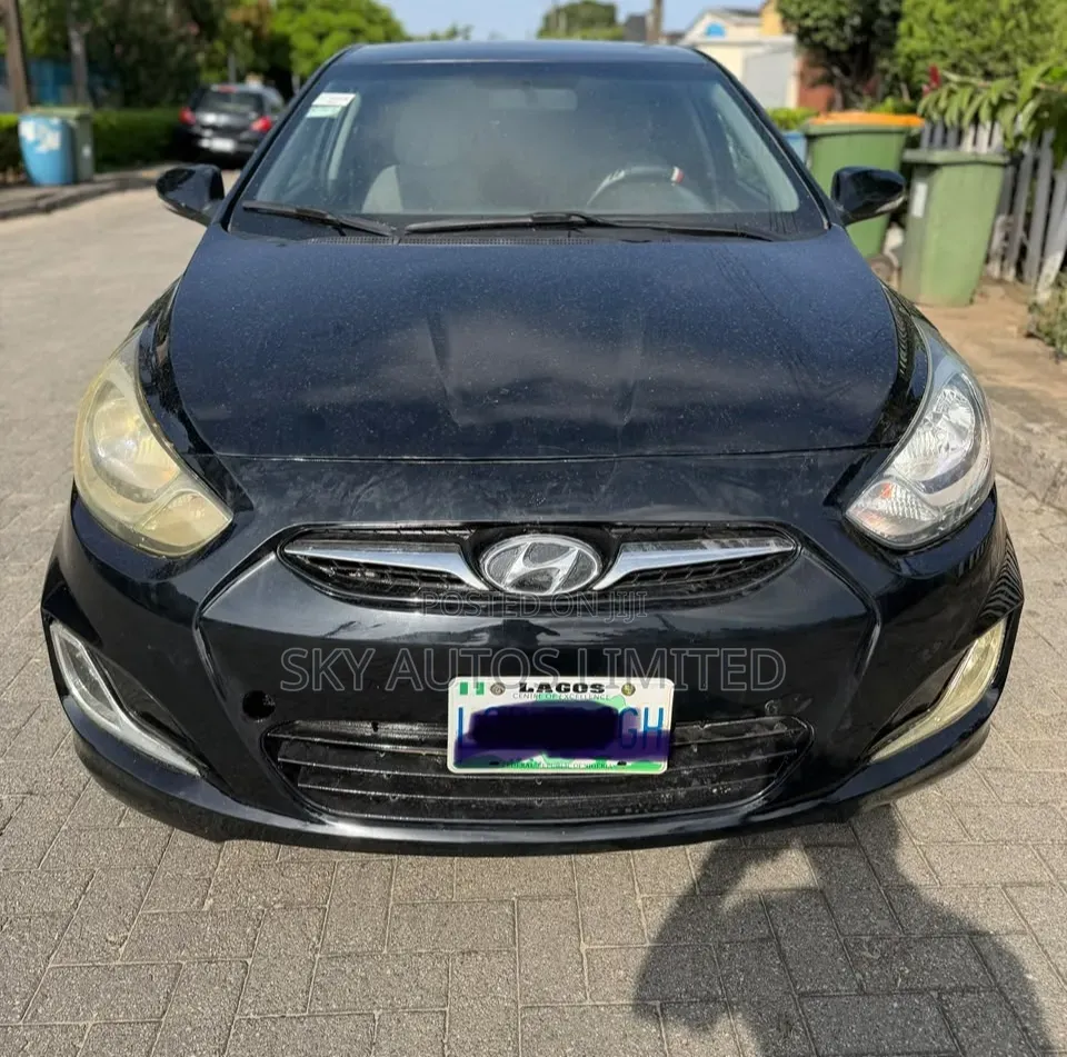 Hyundai Accent 2013 Black