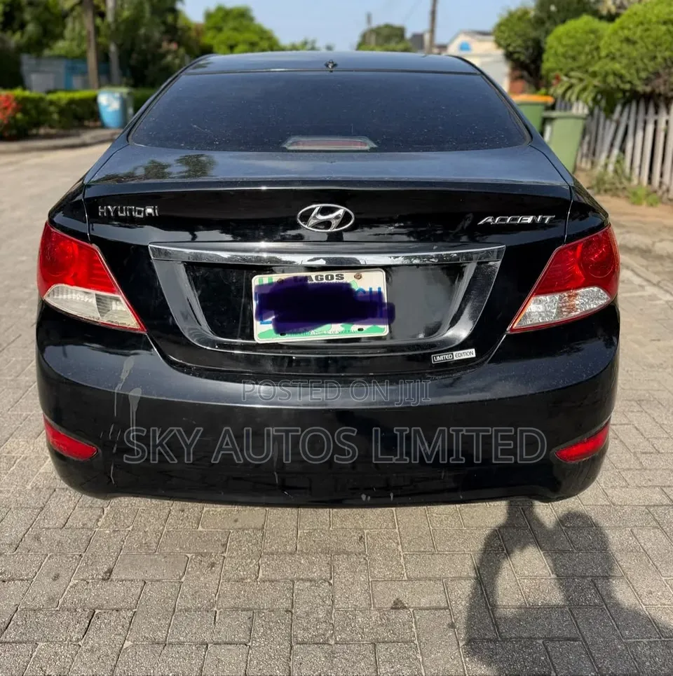 Hyundai Accent 2013 Black
