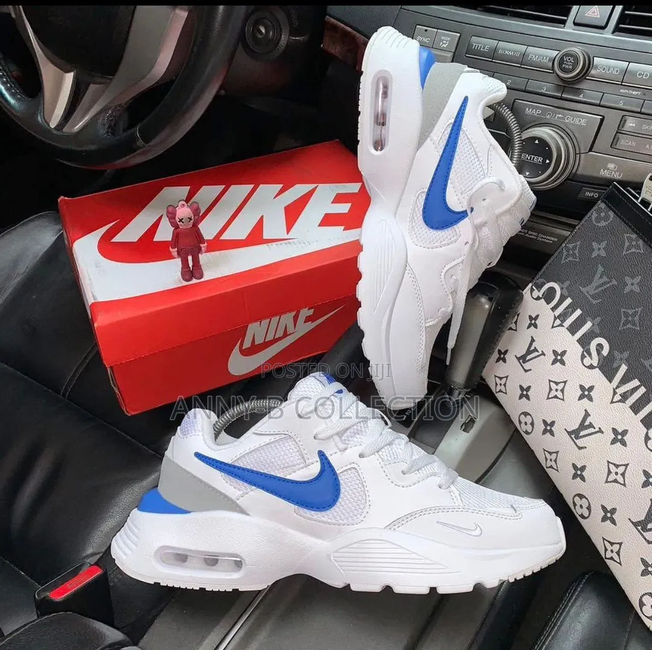 White Nike Canvas