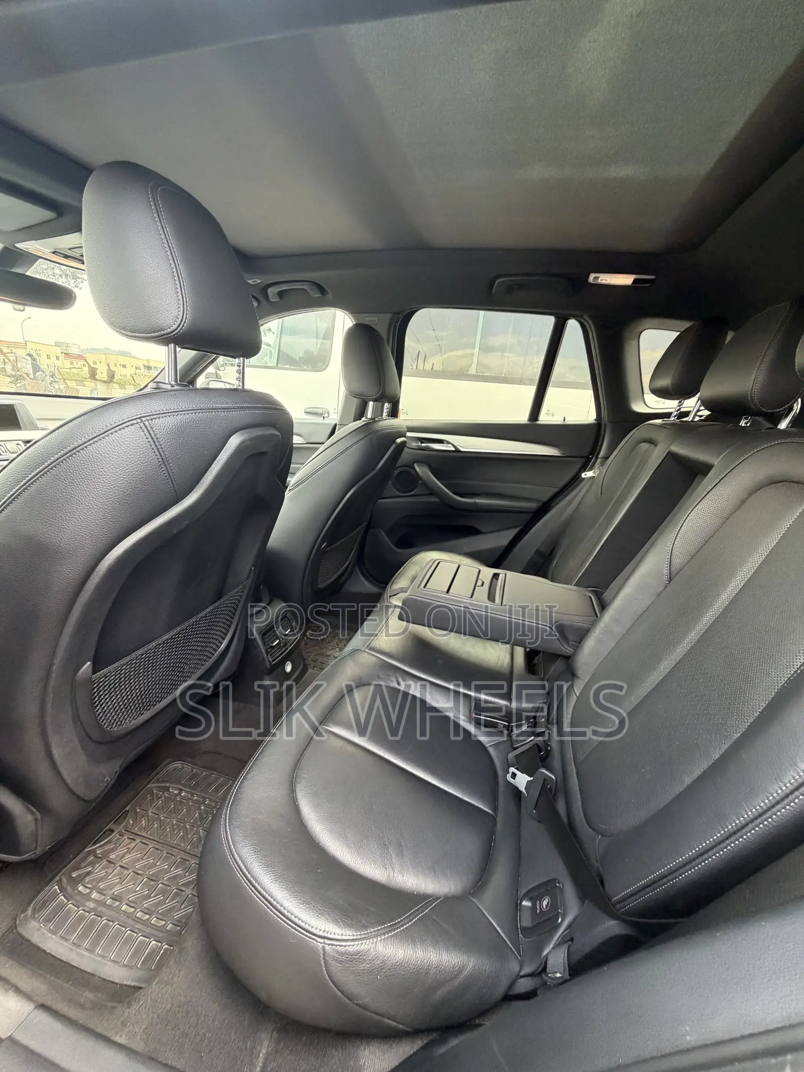BMW X1 xDrive28i AWD 2017 Gray