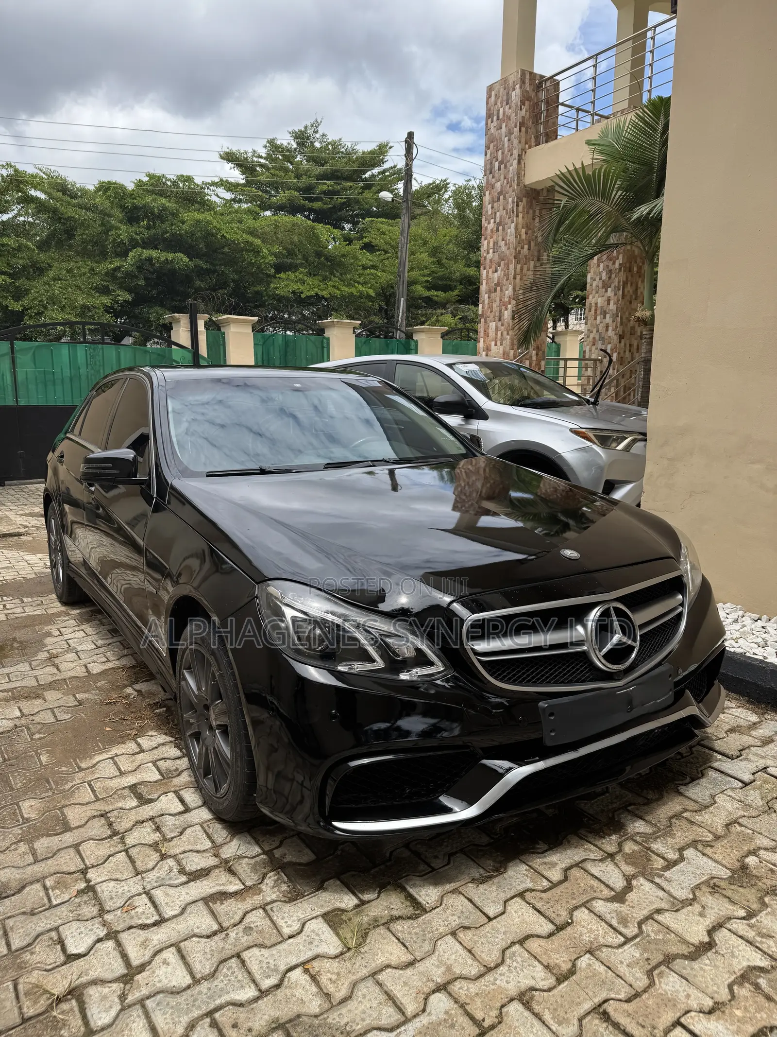 Mercedes-Benz E-Class 2012 Black