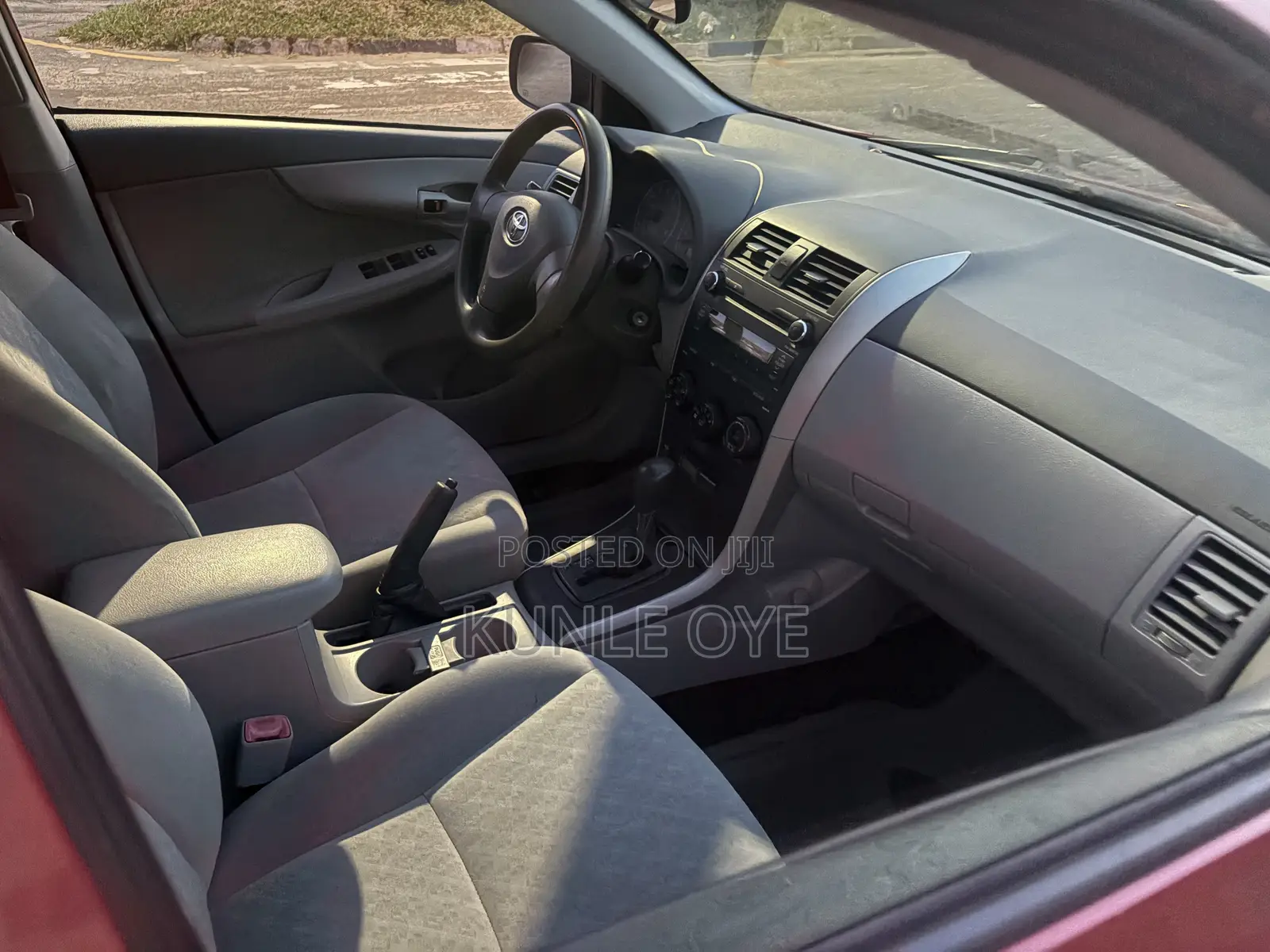 Toyota Corolla LE 4dr Sedan (1.8L 4cyl 4A) 2010 Red