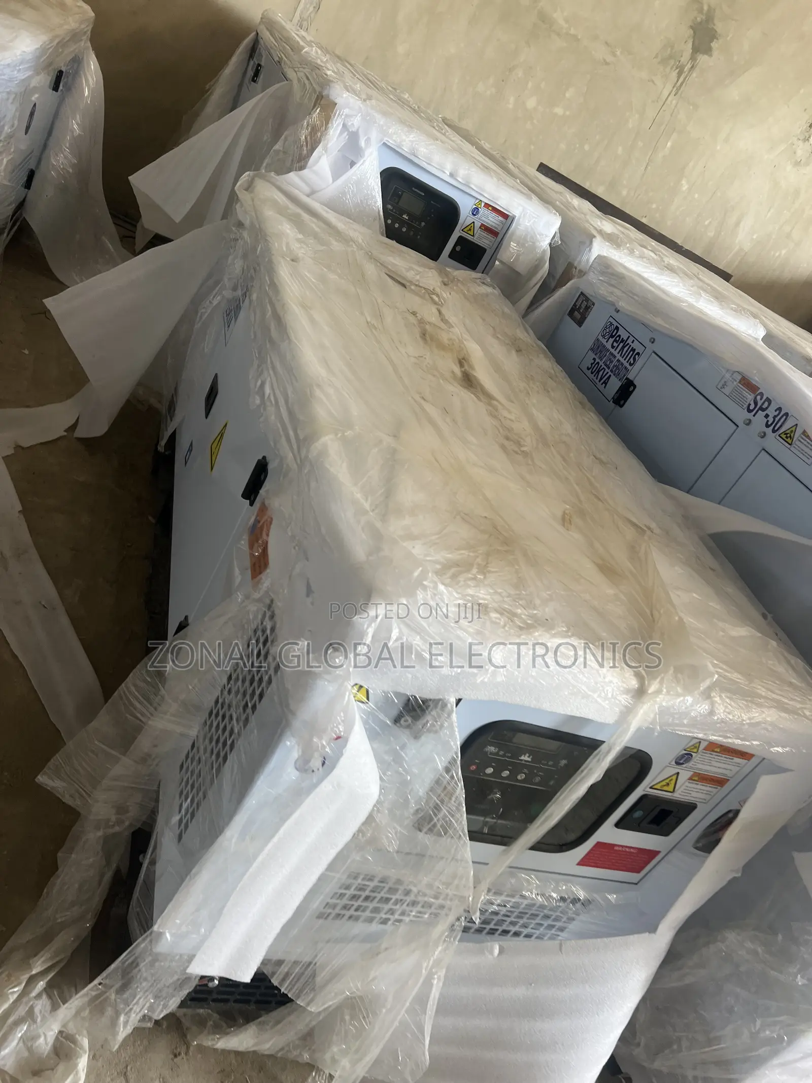 15kva Perkins Soundproof Diesel Generator 100% Copper Coil