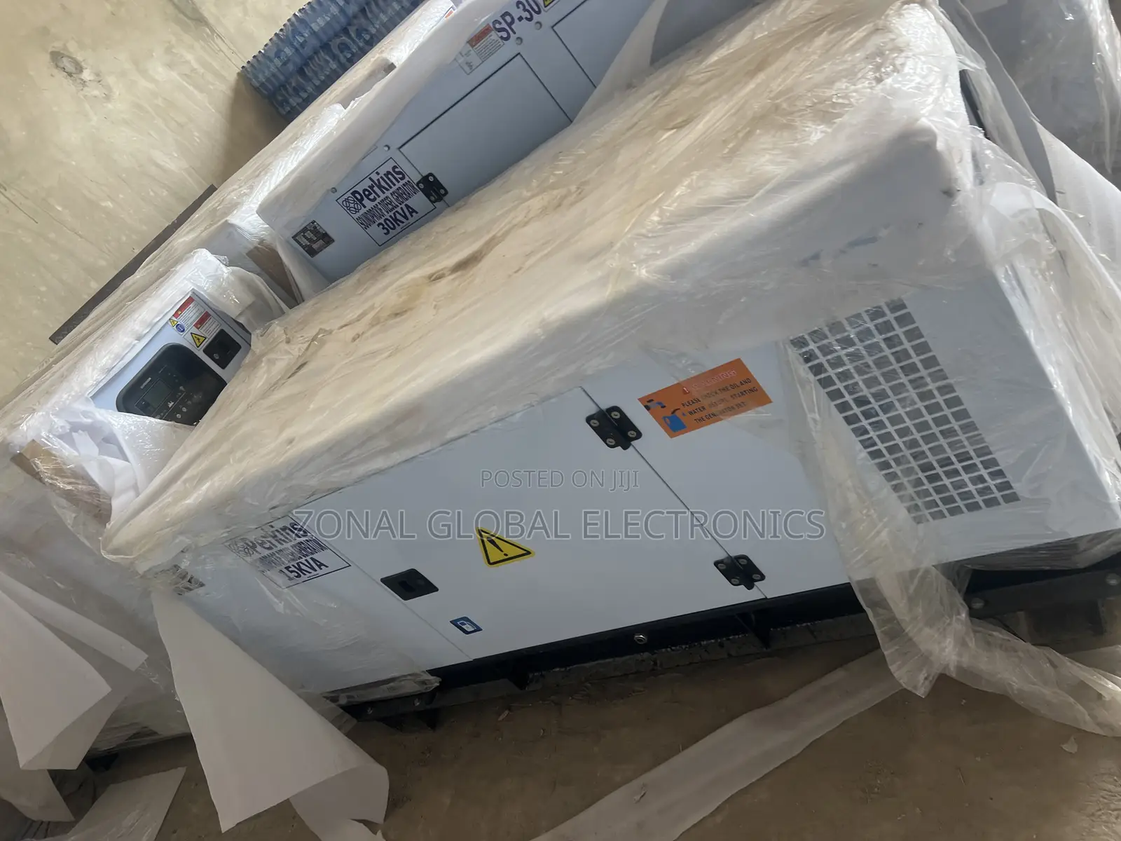 15kva Perkins Soundproof Diesel Generator 100% Copper Coil