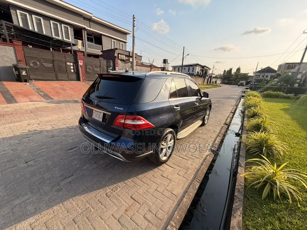 Mercedes-Benz M Class ML 350 4Matic 2013 Blue
