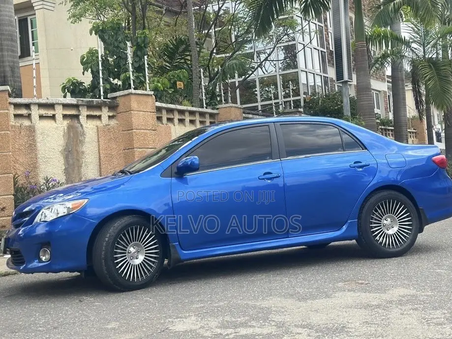 Toyota Corolla 2012 Blue