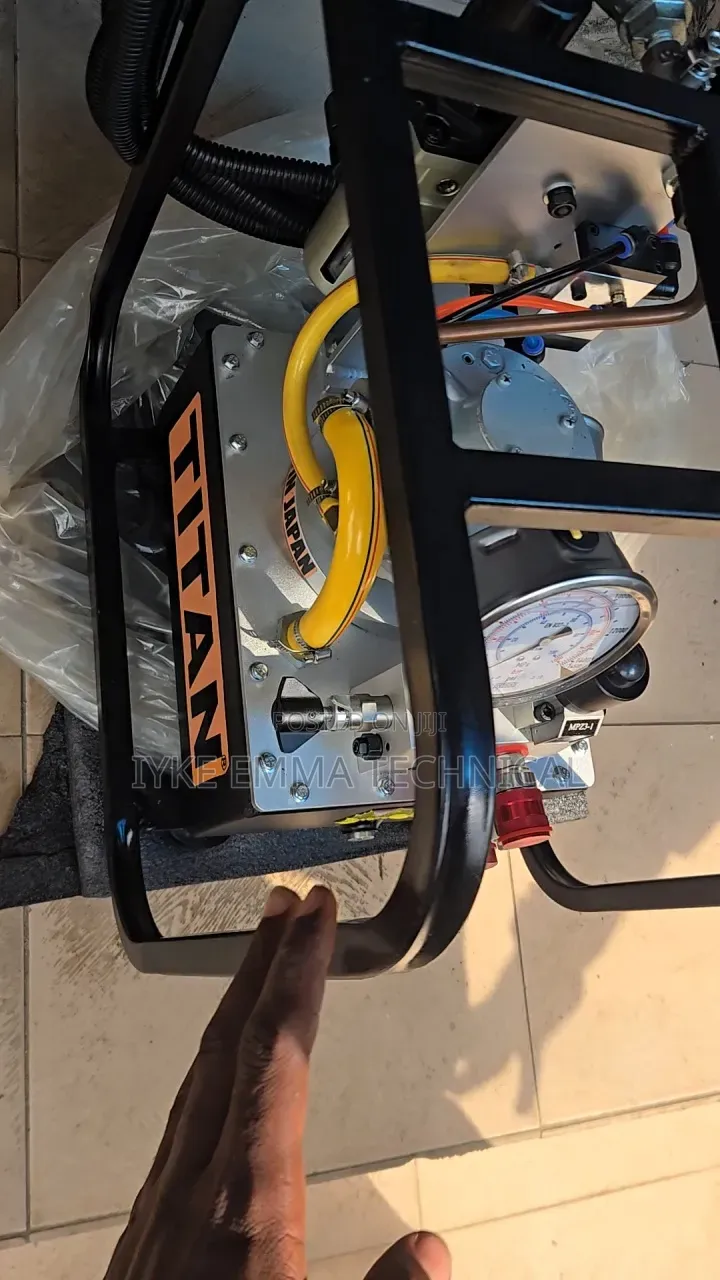 Pneumatic Hydraulic Torque-Wrench Pump - 700 Bar