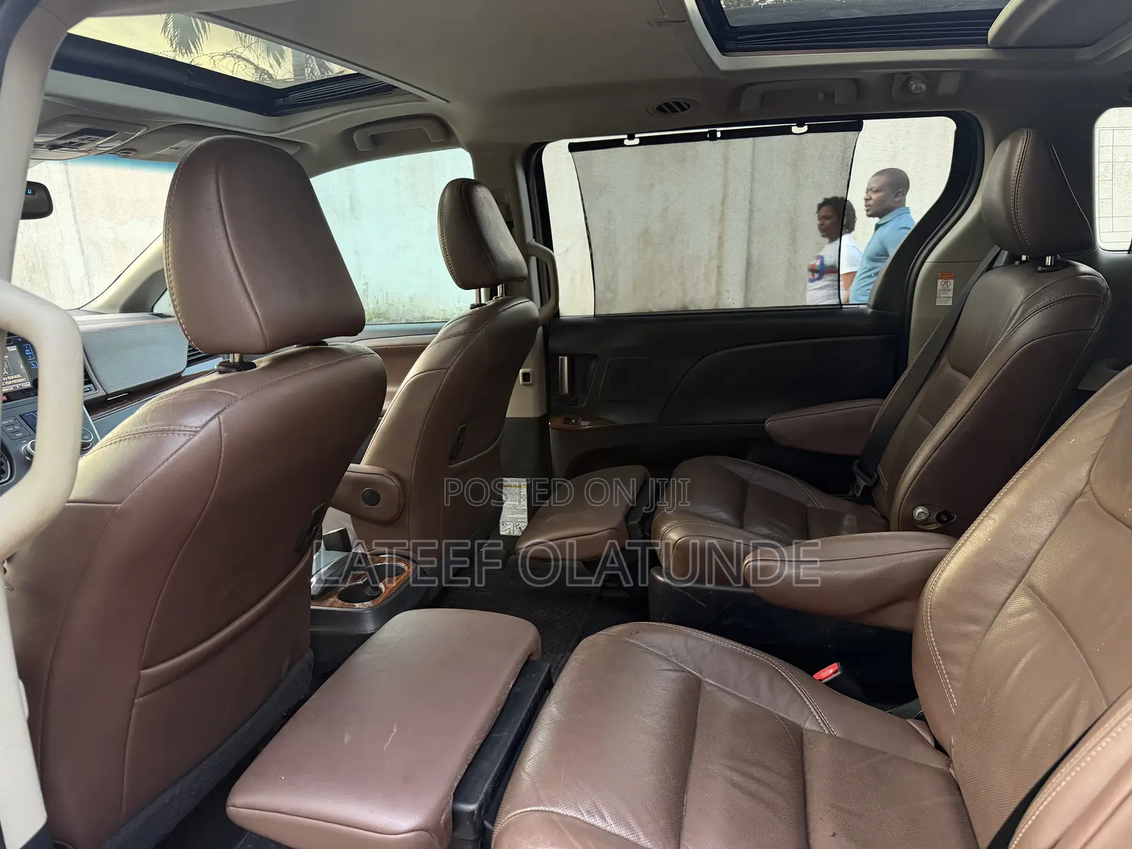 Toyota Sienna Limited Premium 7 Passenger (3.5L 6cyl 8A) 2017 Gold