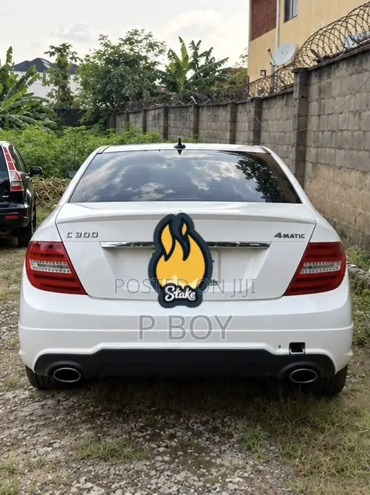 Mercedes-Benz C300 Sport 4Matic Sedan AWD (3.5L 6cyl 7A) 2013 White