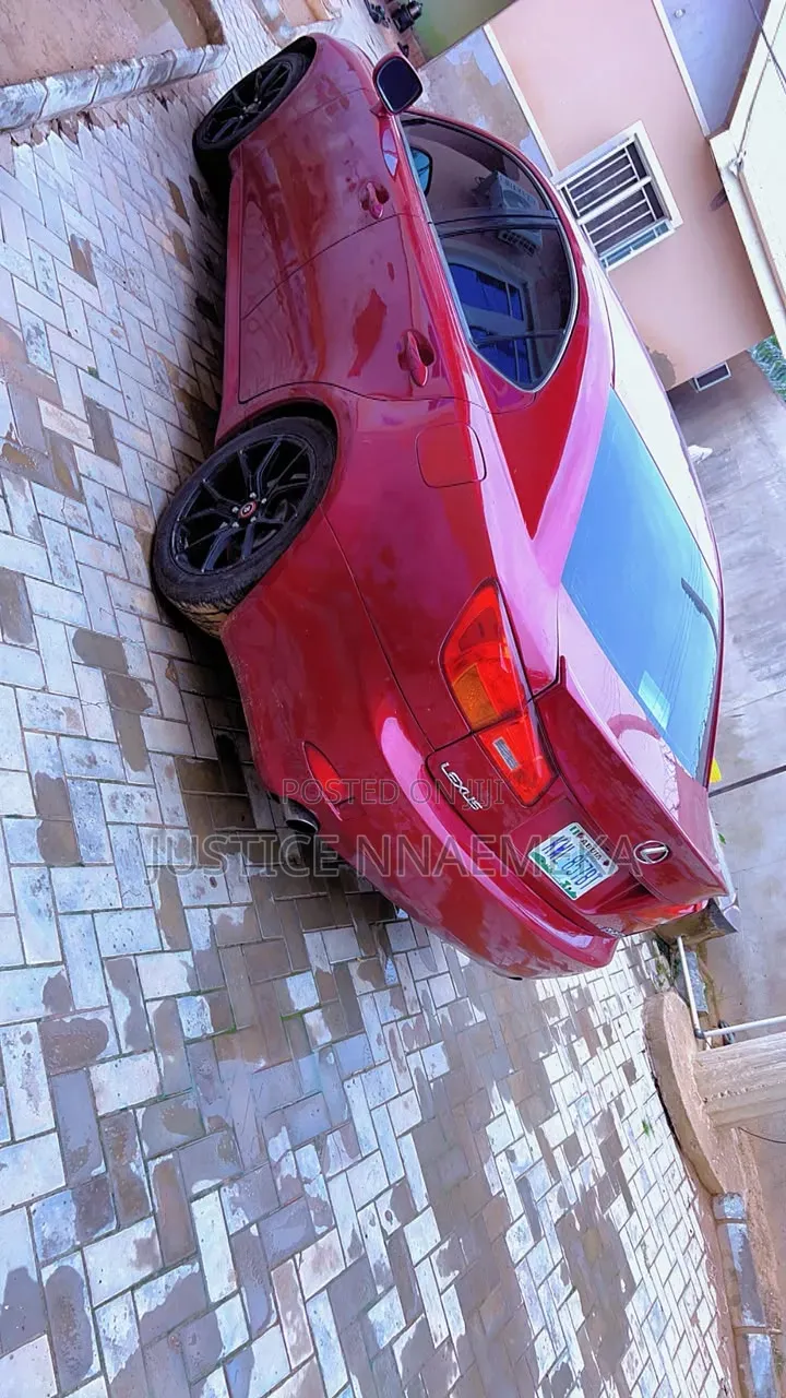 Lexus IS 2010 Red