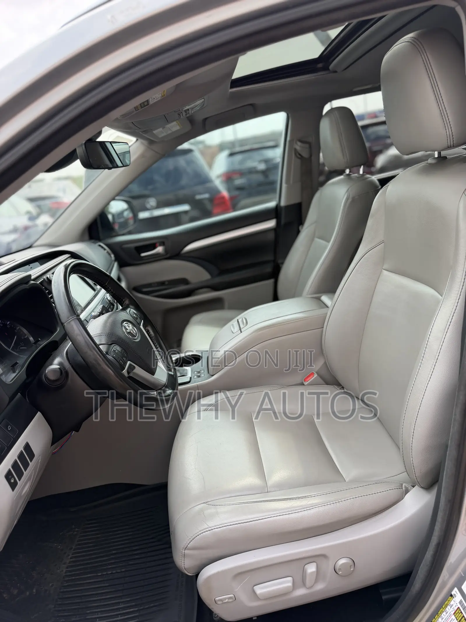 Toyota Highlander XLE 4x2 V6 (3.5L 6cyl 8A) 2018 Silver