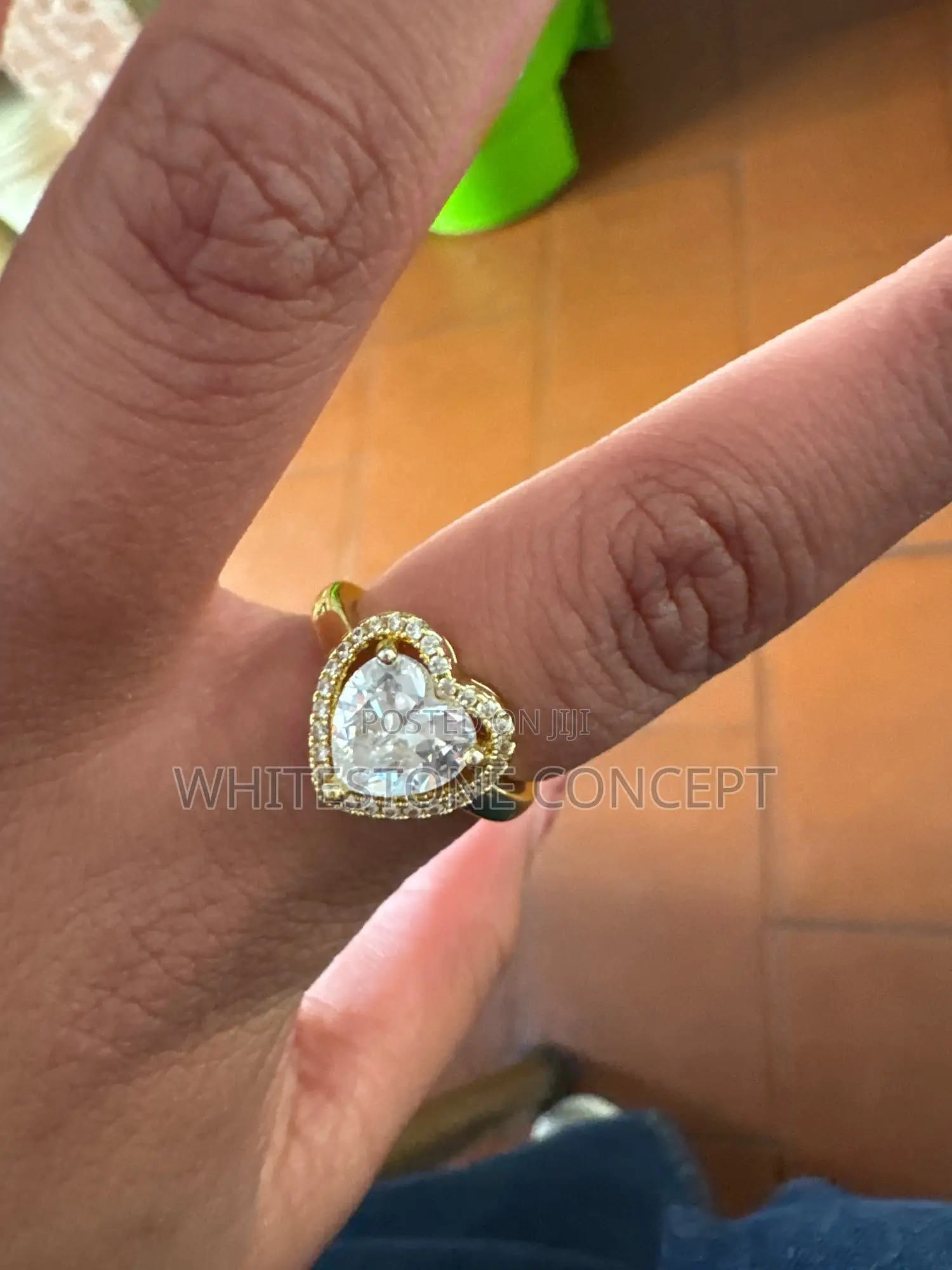 Resizable Gold Plated Stainless Heart Ring for Engagement/Wedding Ring