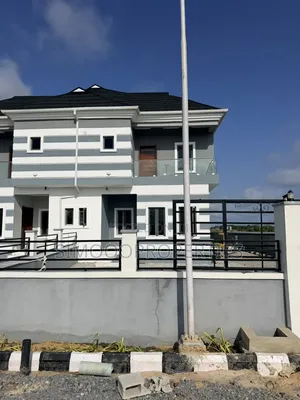 4bdrm Duplex in Amen Estate Phase2, Guzamala for sale
