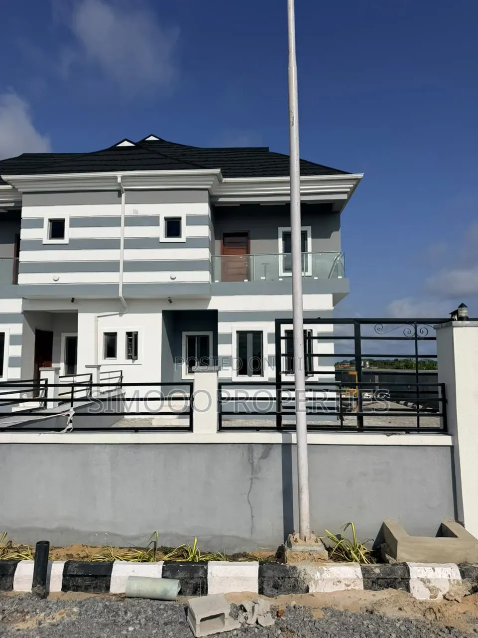 4bdrm Duplex in Amen Estate Phase2, Guzamala for sale